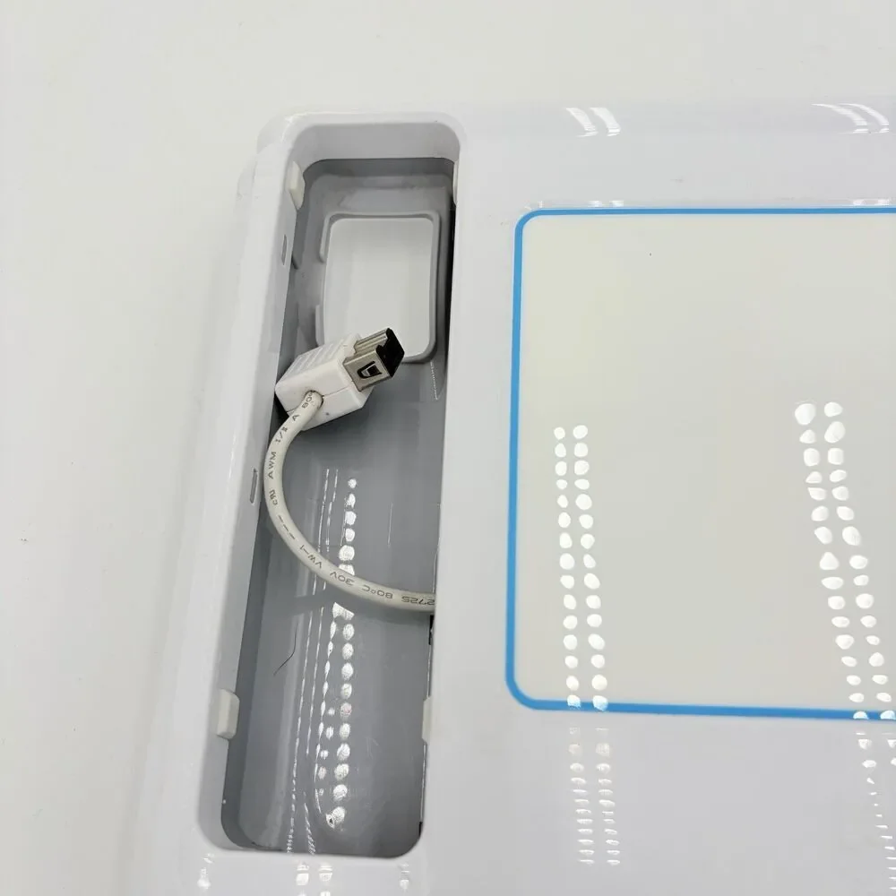 uDraw GameTablet Drawing Tablet for Nintendo Wii White Stylus USB Cable